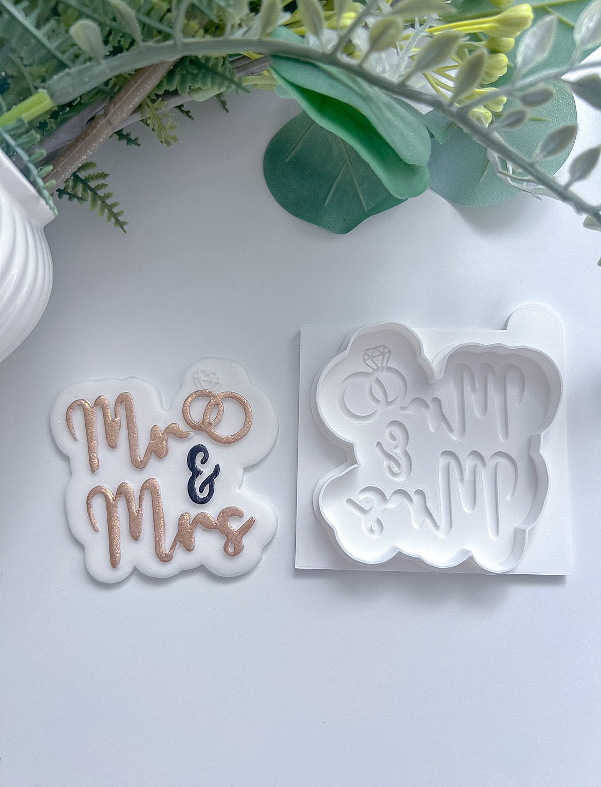 Mr & Mrs